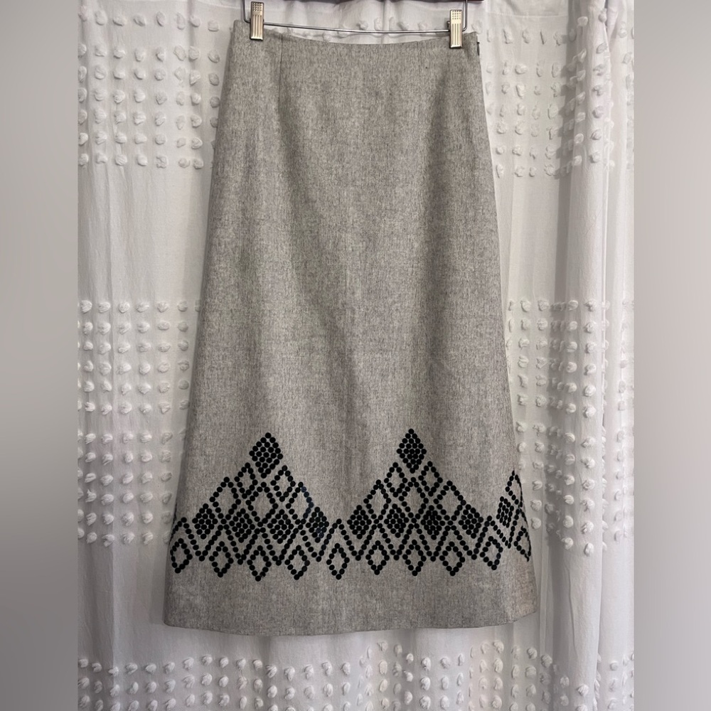 Ann Taylor Long Gray Maxi Skirt with Sequins Size 2